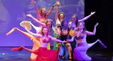 LA SIRENETTA IL MUSICAL – UN MARE DI SOLIDARIETA’ PER I BIMBI DEL ST. THERESA INFANT SCHOOL DI ANGAL