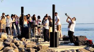 APERITIVO D’ESTATE – Festa a colori