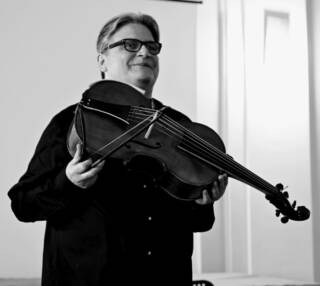 Incanto e Passione . violoncello da spalla, cembalo e pianoforte