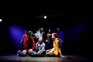 La fine del mese – Henna Teatro e arte – Domenica