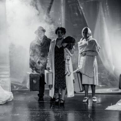 POLA. La Città di Pietra prese il Mare