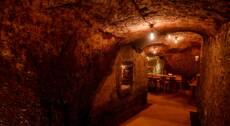 CANDLELIGHT WINE TASTING IN A ROMAN CAVE – copia – copia