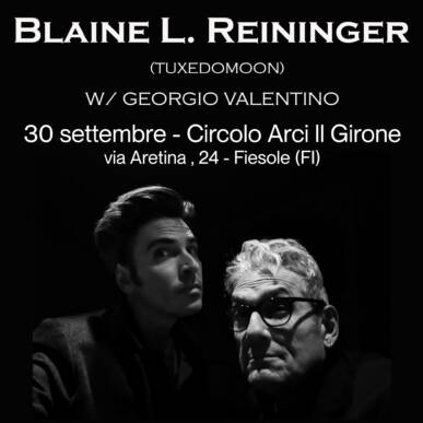 BLAINE L. REININGER W/ GEORGIO VALENTINO – La Chute en promenade