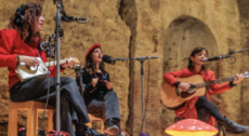 DÉ SODA SISTERS in concerto