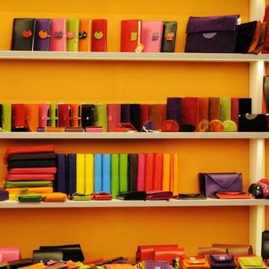 Toko Merchandise Kantor Premium